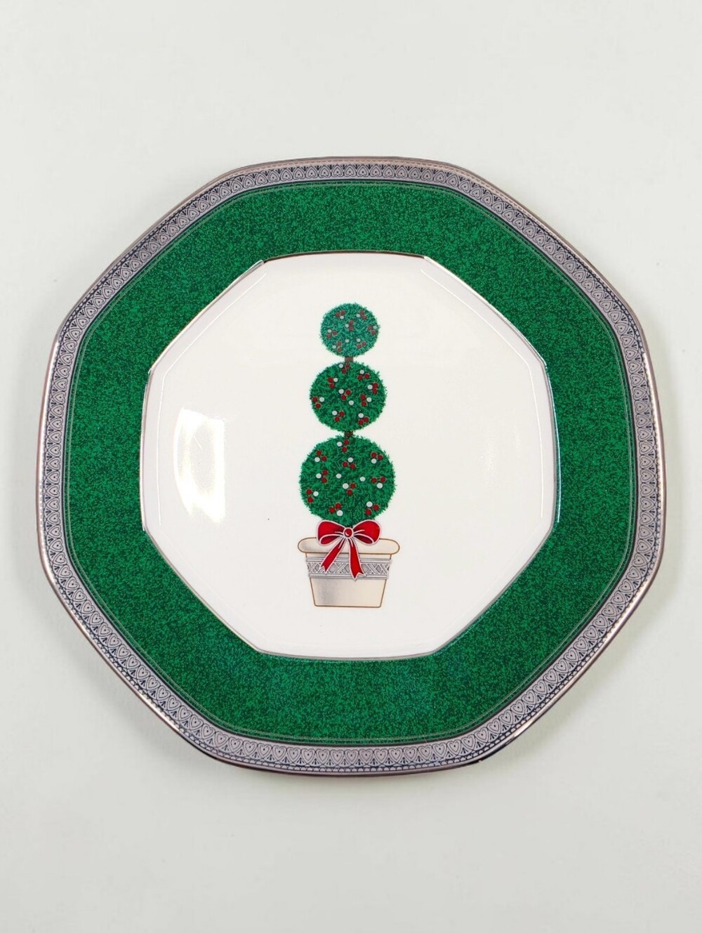 Mikasa Topiary Octagonal Accent Plate Silver Border Multiple Quantities